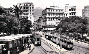 747- Oran - Place Marechal Foch